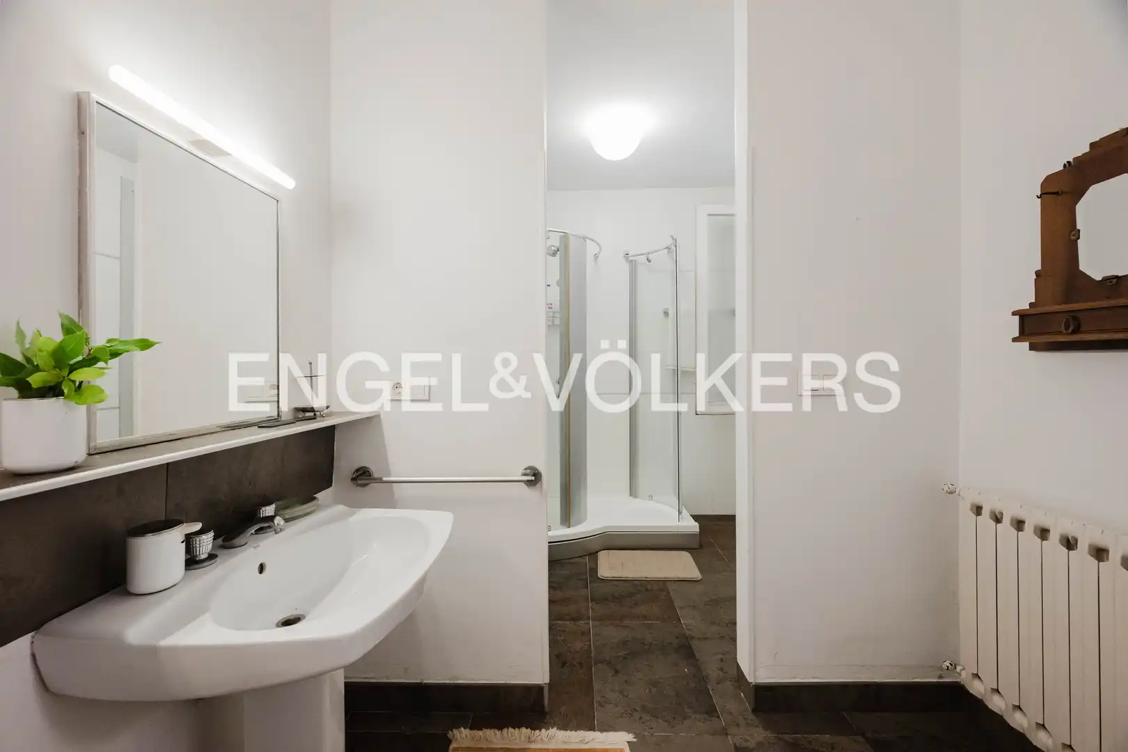 Bathroom of Houses for sale in Andoain  with Air Conditioner, Heating and Private garden
