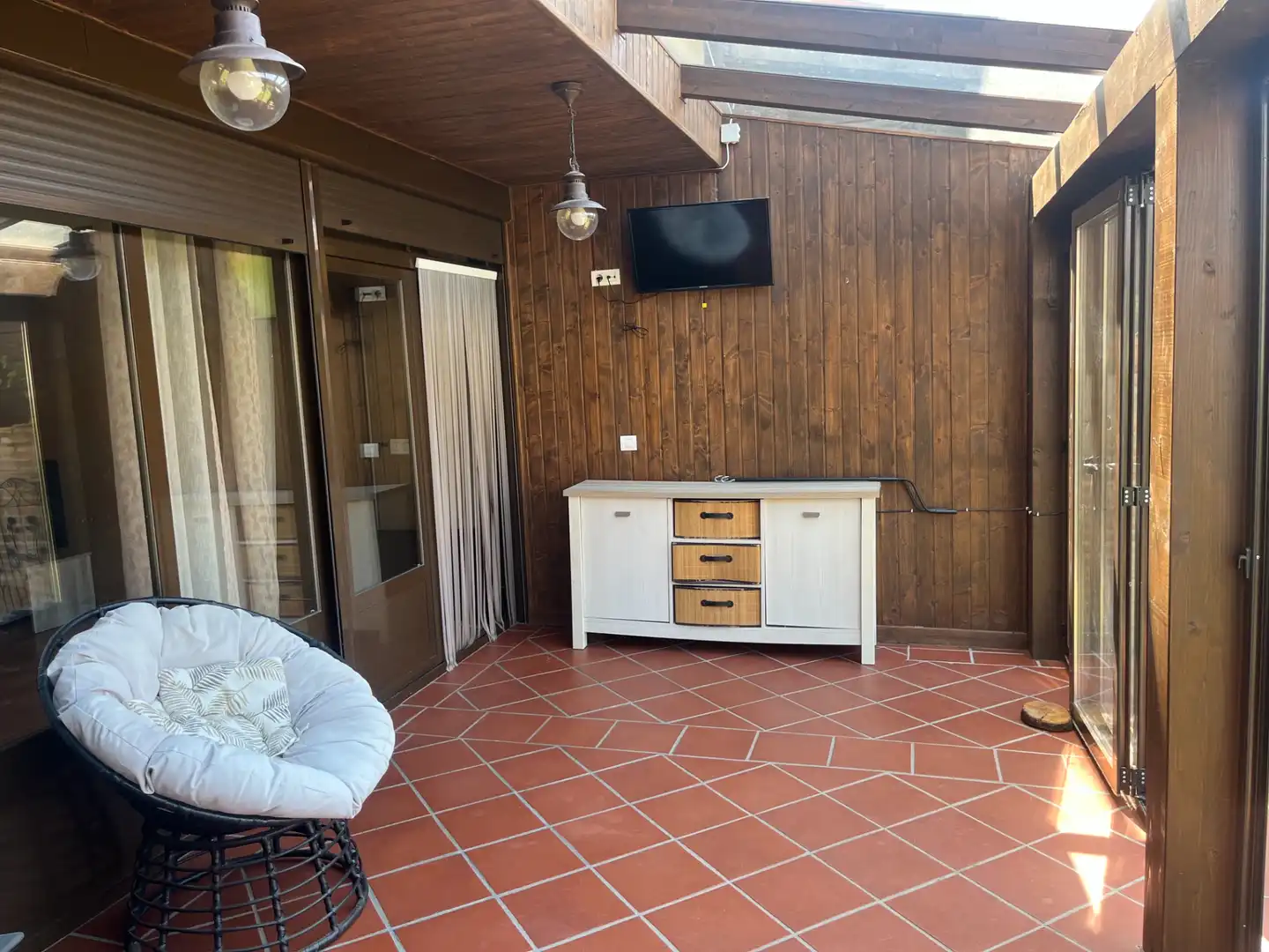 Terrassa de Casa adosada en venda en Monterrubio de Armuña amb Calefacció, Jardí privat i Parquet