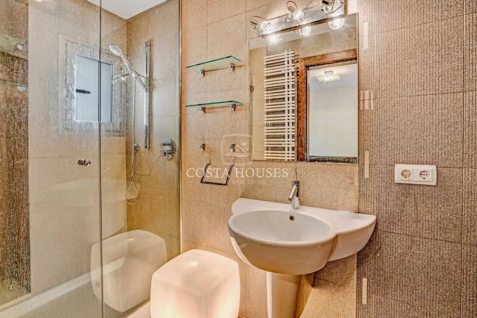 Detached house with terrace for sale in La Fustera, imagen 18