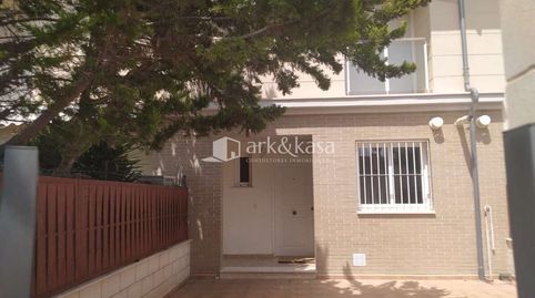 Foto 3 de Casa adosada de alquiler en San Antonio de Benagéber, Valencia