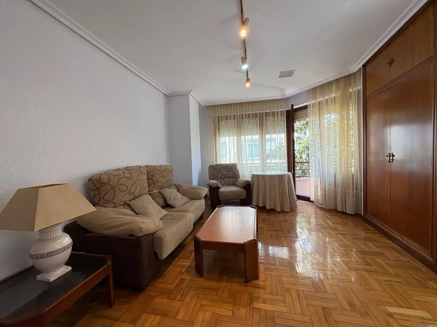 Sala de estar de Apartamento en venta en Arnedo con Calefacción, Parquet y Trastero