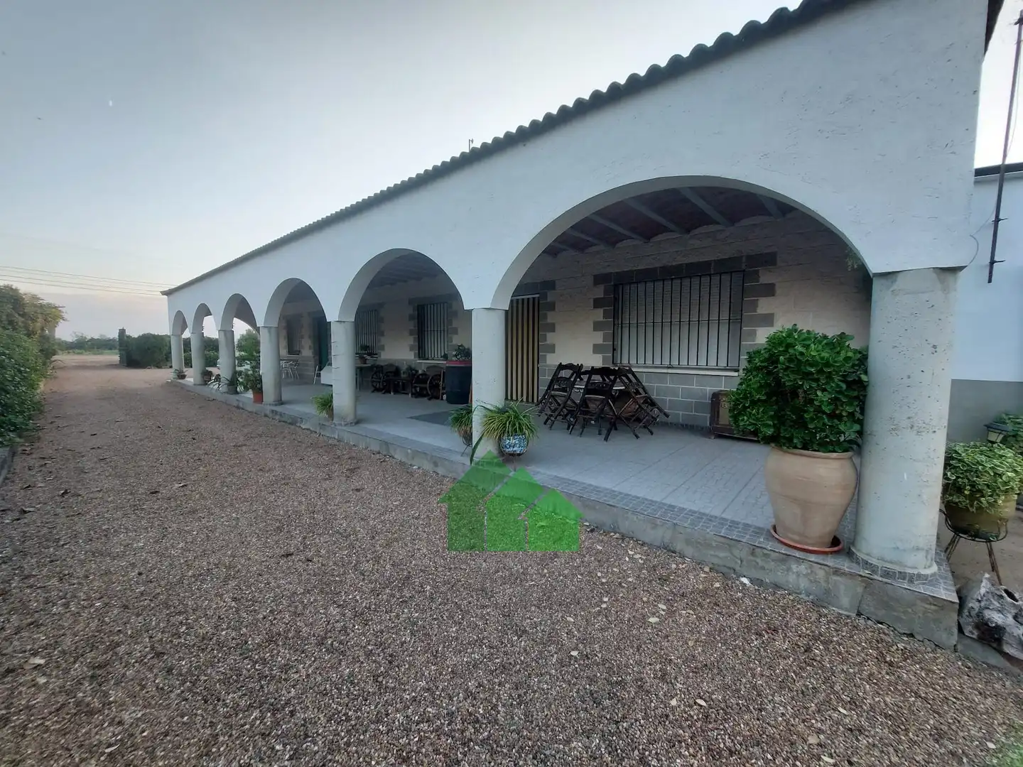 Vista exterior de Casa o xalet en venda en Montijo amb Traster, Piscina i TV