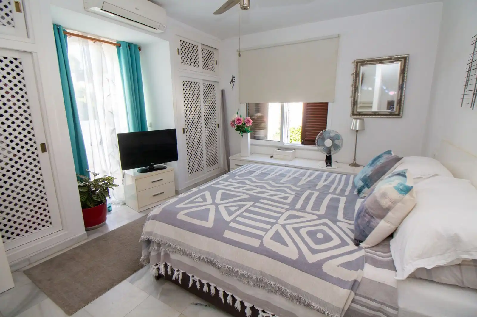 Vivienda con piscina en venta en Urbanización la Alzambra 11, imagen 9