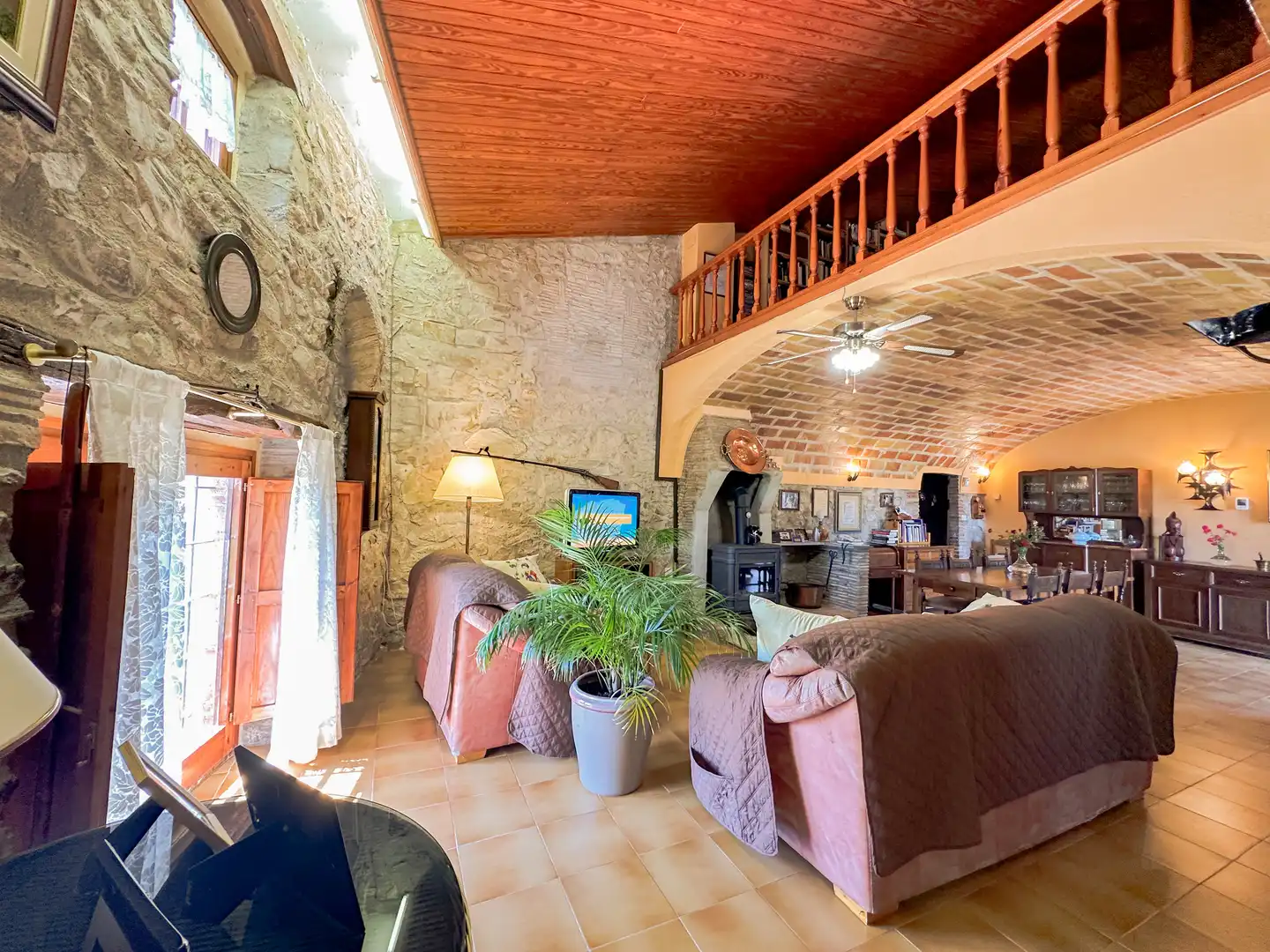 Casa rústica con piscina en venta en Aiguaviva, imagen 11