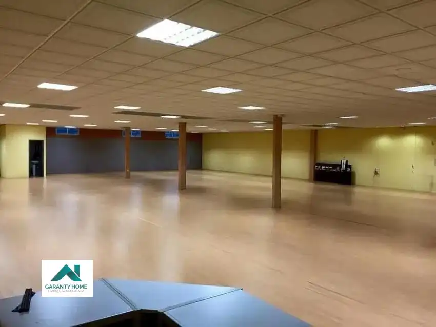 Local comercial en venda a Baena, imagen 3