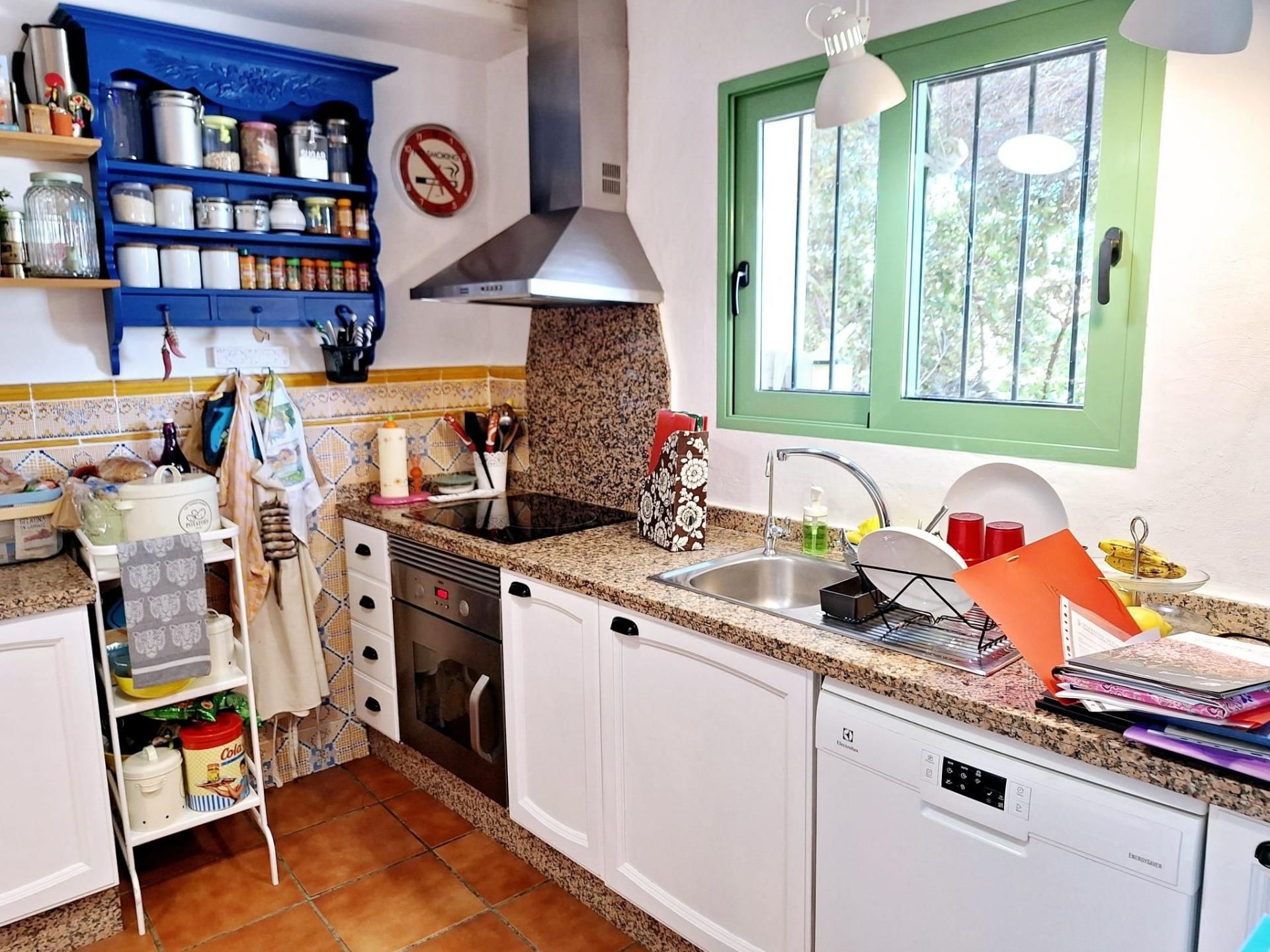 Casa adosada en venta en El Pinós / Pinoso