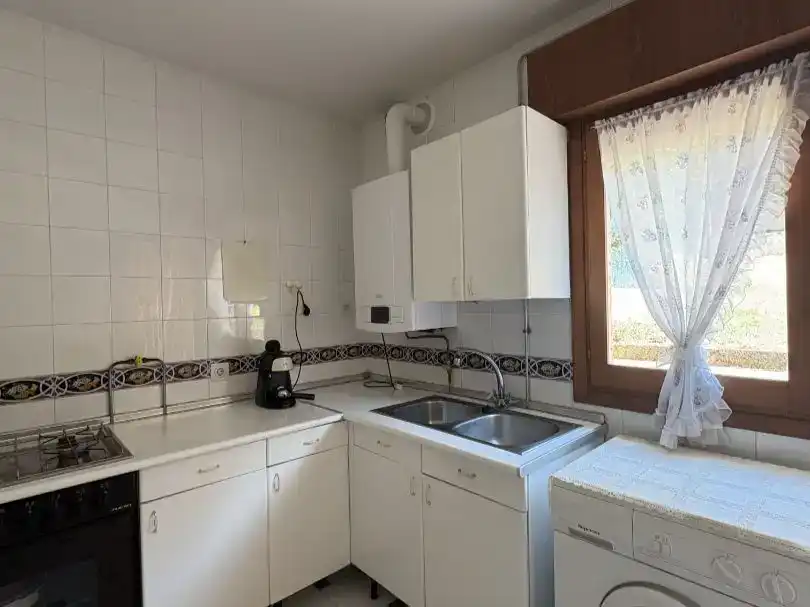 Cuina de Casa o xalet en venda en Sigüenza amb Balcó