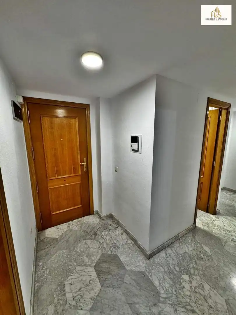 Pis amb ascensor de lloguer a Calle REYES CATOLICOS, imagen 25