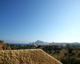 Vista exterior de Casa o xalet en venda en Altea amb Aire condicionat, Terrassa i Piscina