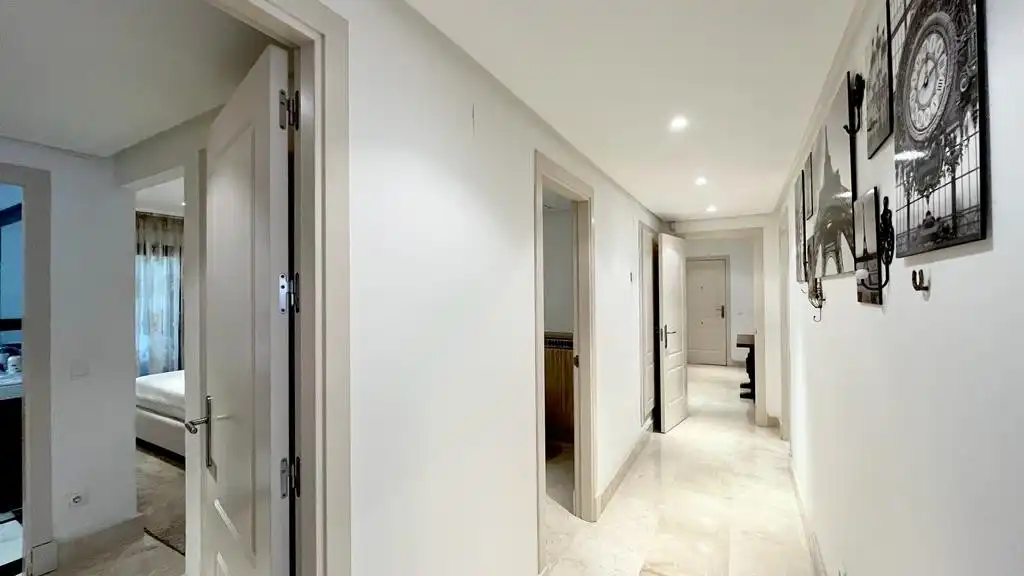 Ground floor for rent in Marbella  with Air Conditioner, Private garden and Terrace