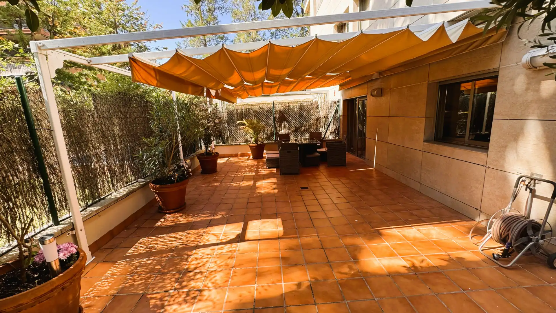 Terraza de Planta baja en venta en Salou con Aire acondicionado, Calefacción y Jardín privado