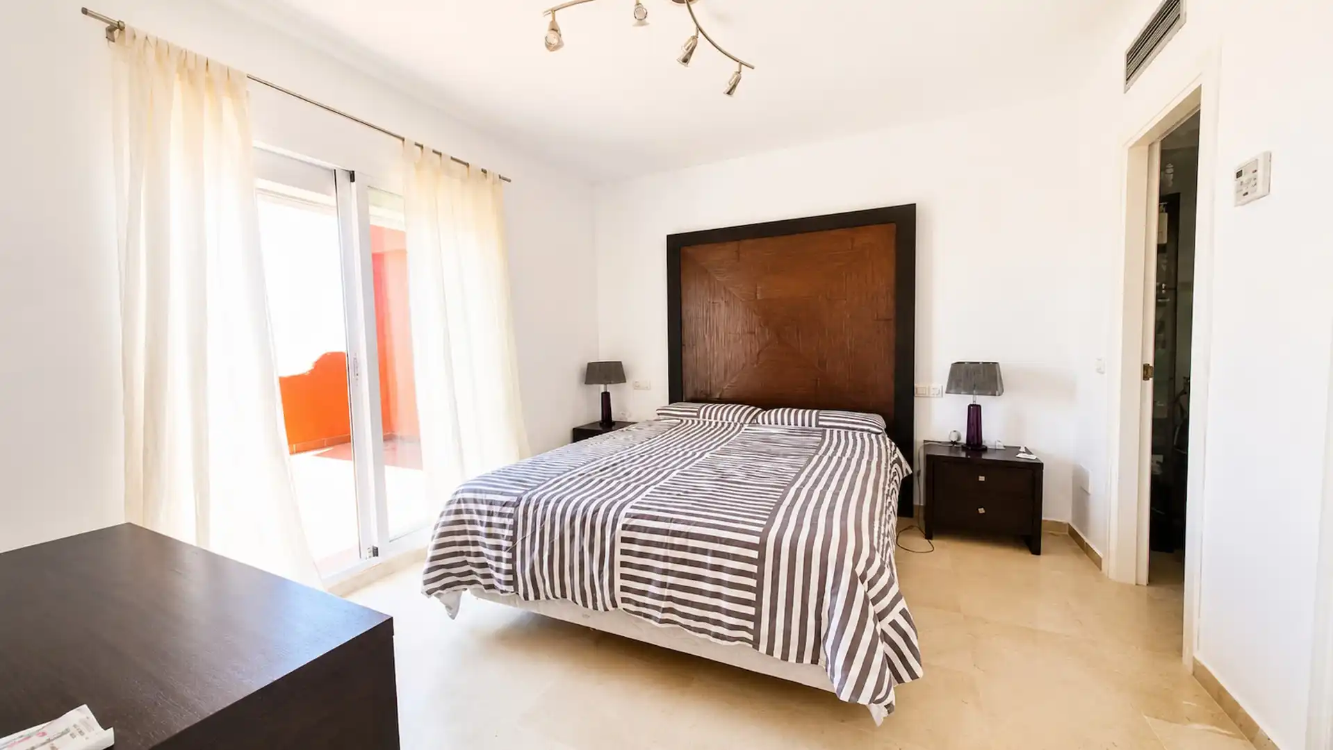 Habitación de Ático en venta en Casares con Aire acondicionado, Terraza y Piscina