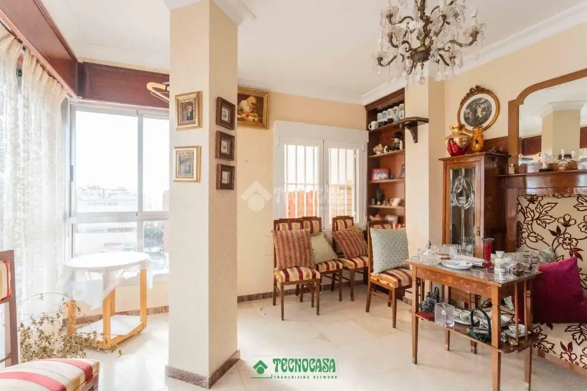 Piso con ascensor en venta en C. San Leonardo, imagen 3