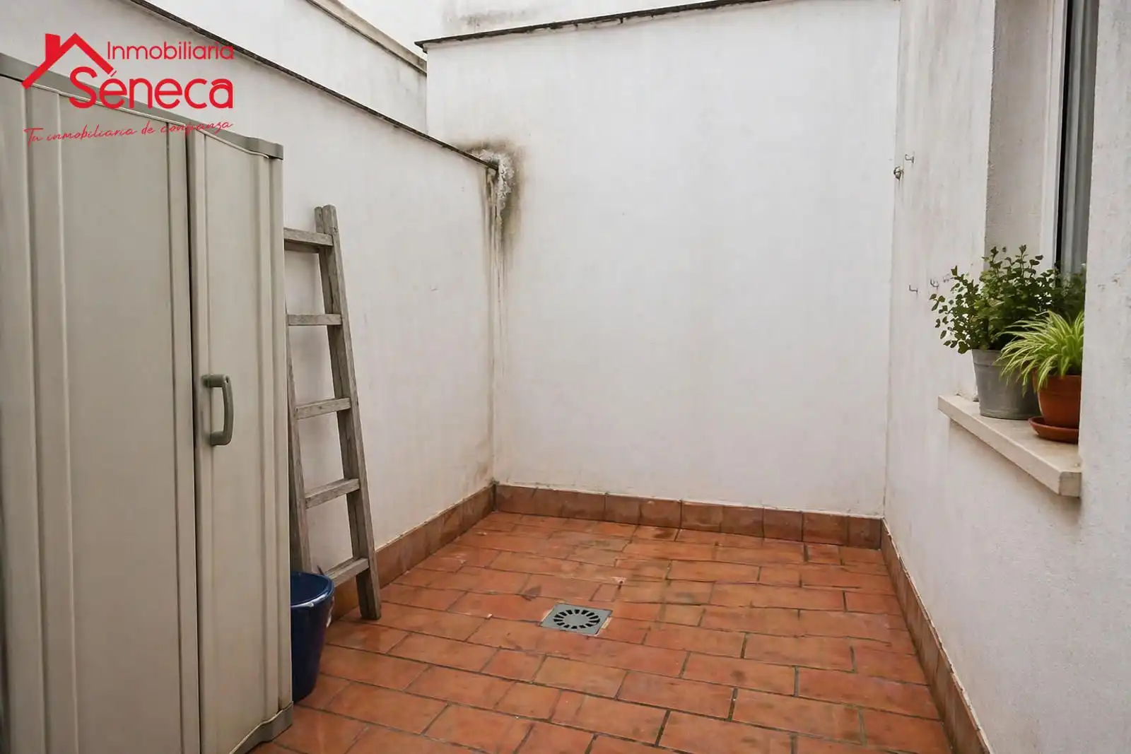 Balcony of Flat for sale in Córdoba  with Air Conditioner, Heating and Storage room