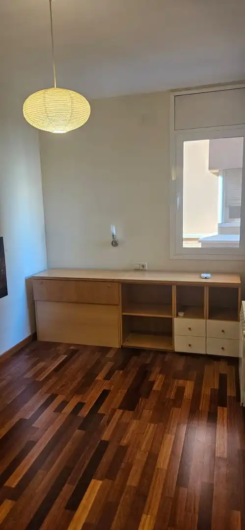 Habitación de Piso en venta en Barcelona con Aire acondicionado y Calefacción