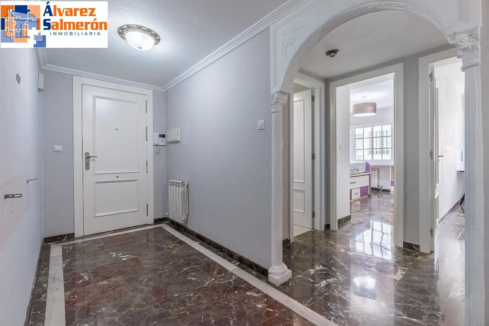 Piso en venta en Granada con Aire acondicionado, Calefacción y Terraza