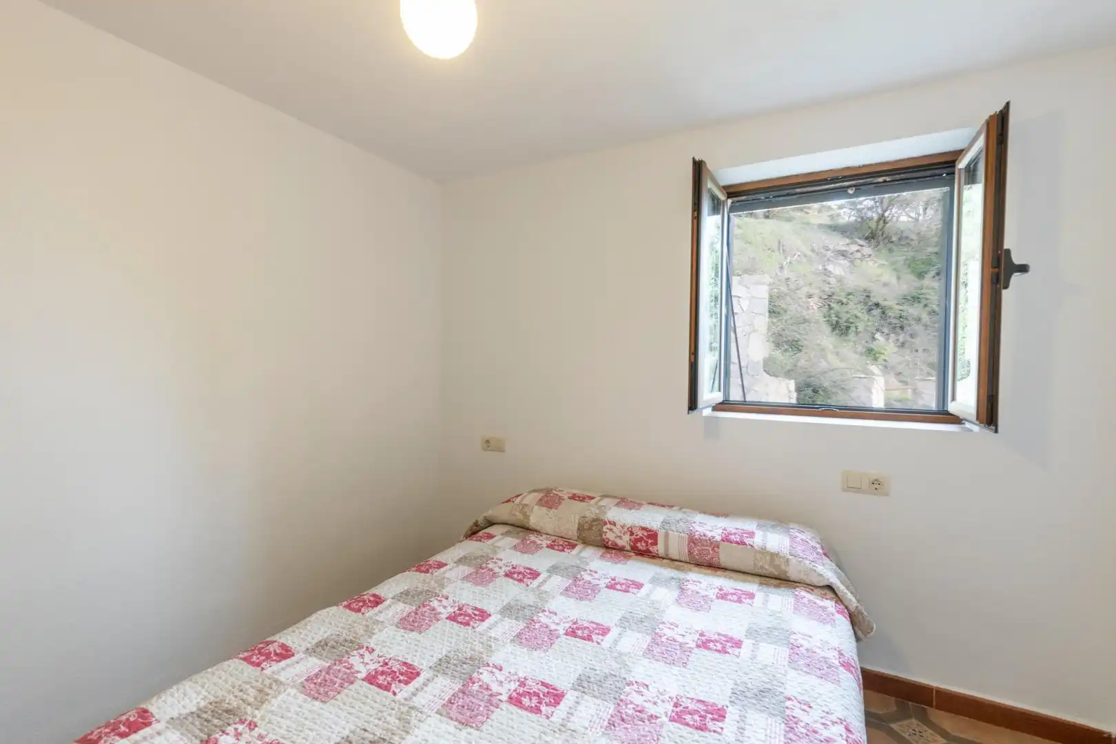 Habitación de Finca rústica en venta en Nigüelas con Amueblado