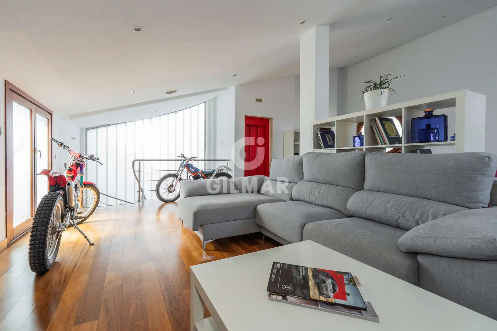Sala de estar de Casa o chalet en venta en Madrid con Calefacción, Jardín privado y Piscina