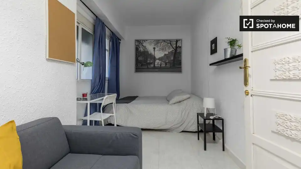 Room in Barrio de Benimaclet