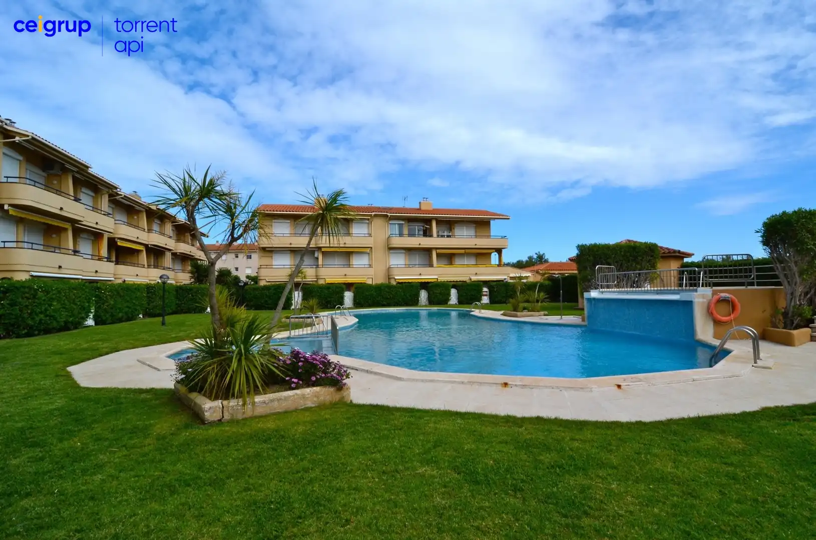 Swimming pool of Flat for sale in L'Estartit  with Terrace, Swimming Pool and Furnished