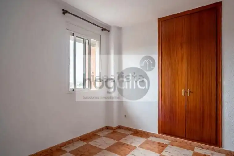 Piso de alquiler en Colores - Entreparques