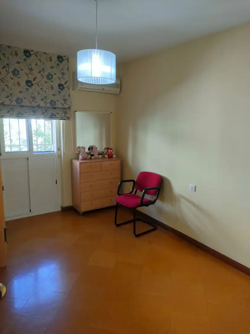 Bedroom of Flat for rent in Sevilla  with Air Conditioner and Furnished