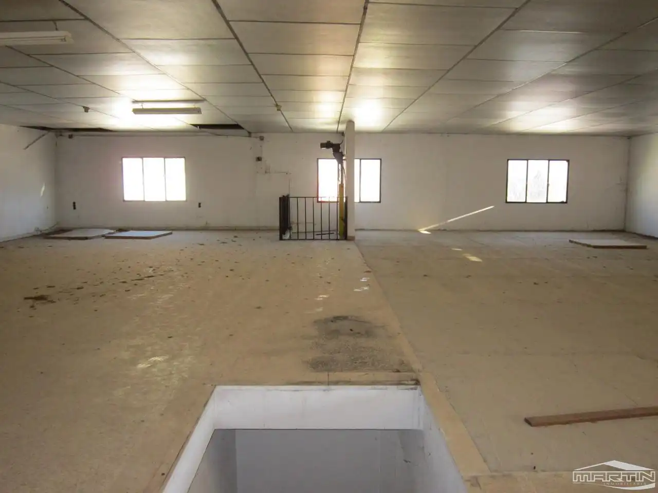 Industrial buildings for sale in Lucena
