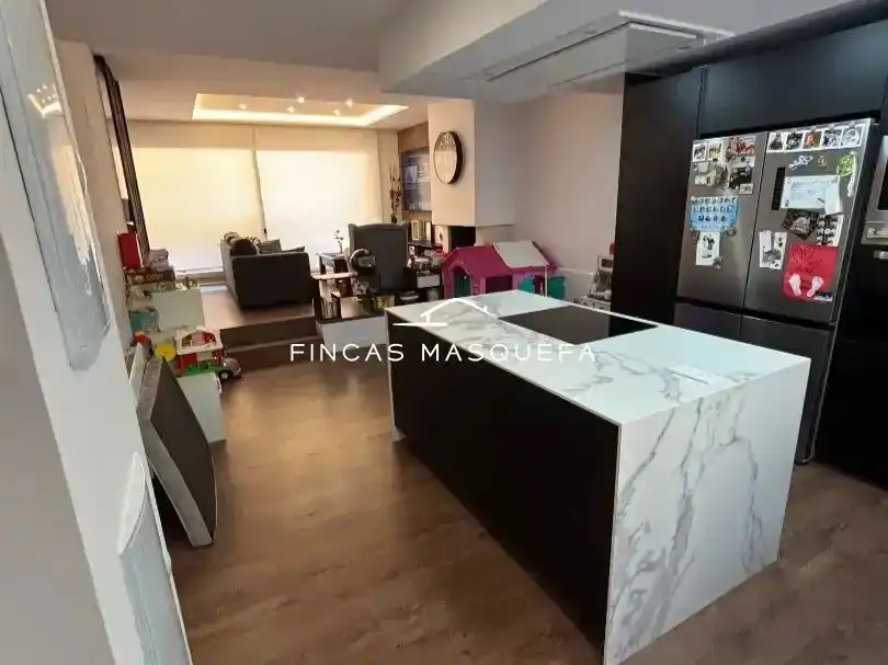 Casa a schiera in vendita a Carrer Lluís Llobregat 1, imagen 5