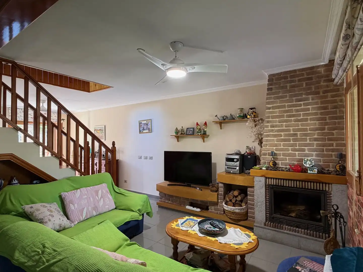 Living room of Detached homes for sale in Tarragona  with Heating, Terrace and Balcony