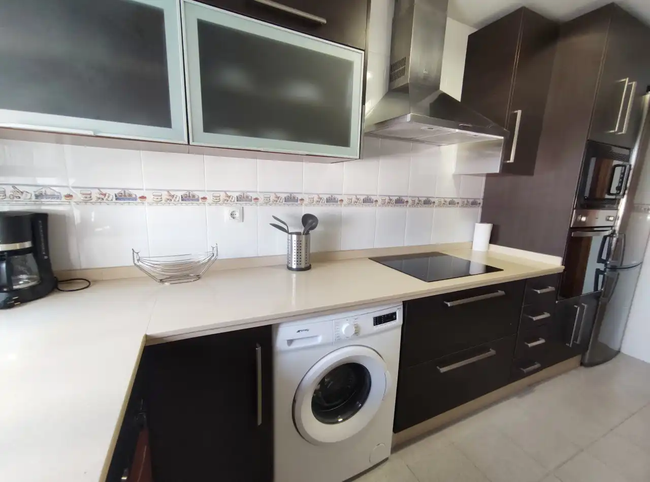 Flat with terrace to rent in Calle Sargenta 18, imagen 4