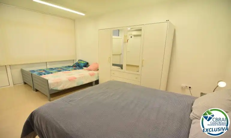 Bedroom of Office for sale in Empuriabrava  with Furnished