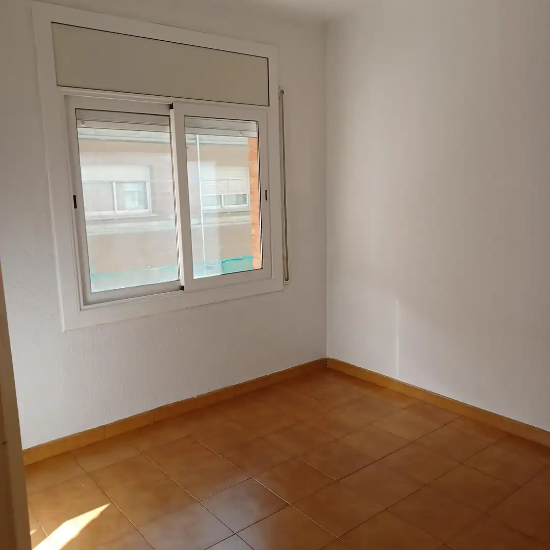 Habitación de Piso en venta en Terrassa con Terraza y Balcón