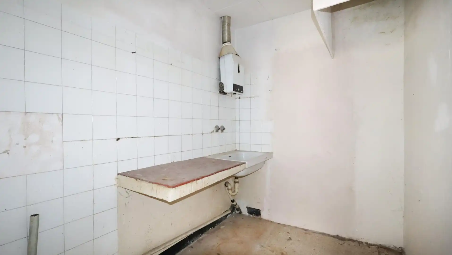 Cocina de Finca rústica en venta en Santa Llogaia d'Àlguema