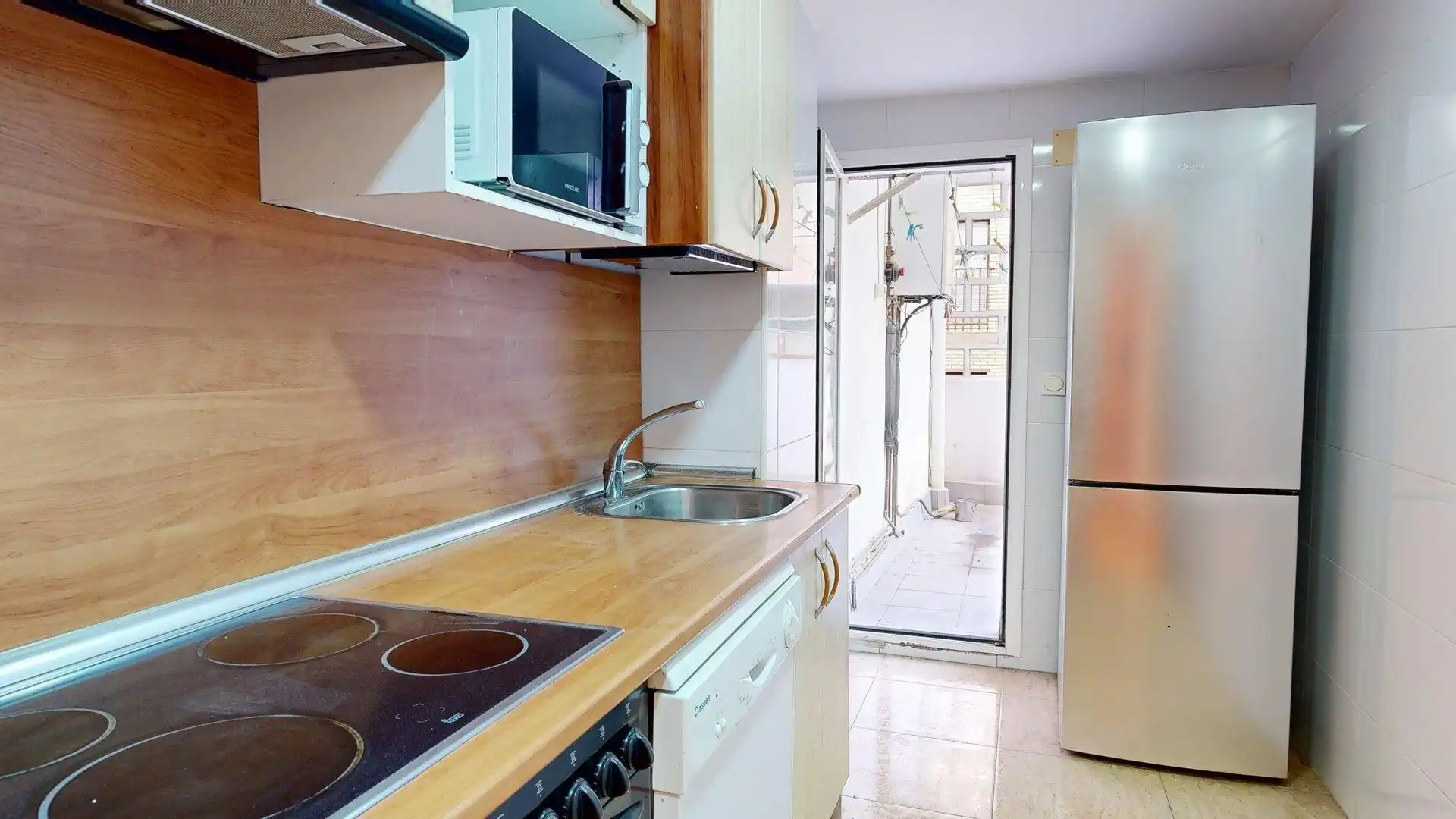 Cocina de Piso en venta en Zaragoza con Calefacción, Terraza y Balcón