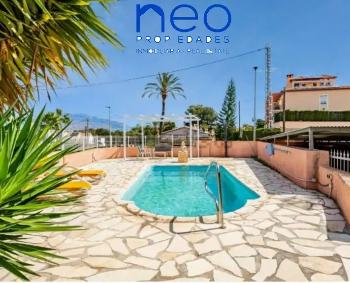 Houses for sale in L'Albir