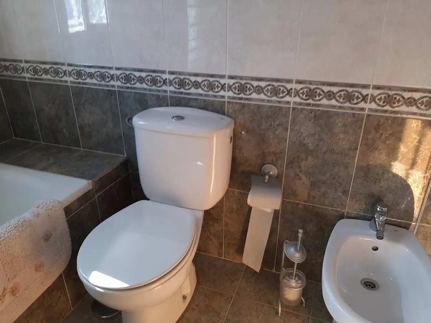Bathroom of Flat for sale in Valencia  with Air Conditioner, Parquet flooring and Furnished