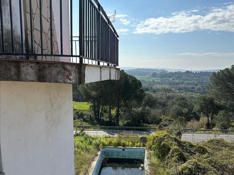 Vista exterior de Casa o xalet en venda en Vallbona d'Anoia amb Jardí privat, Terrassa i Piscina