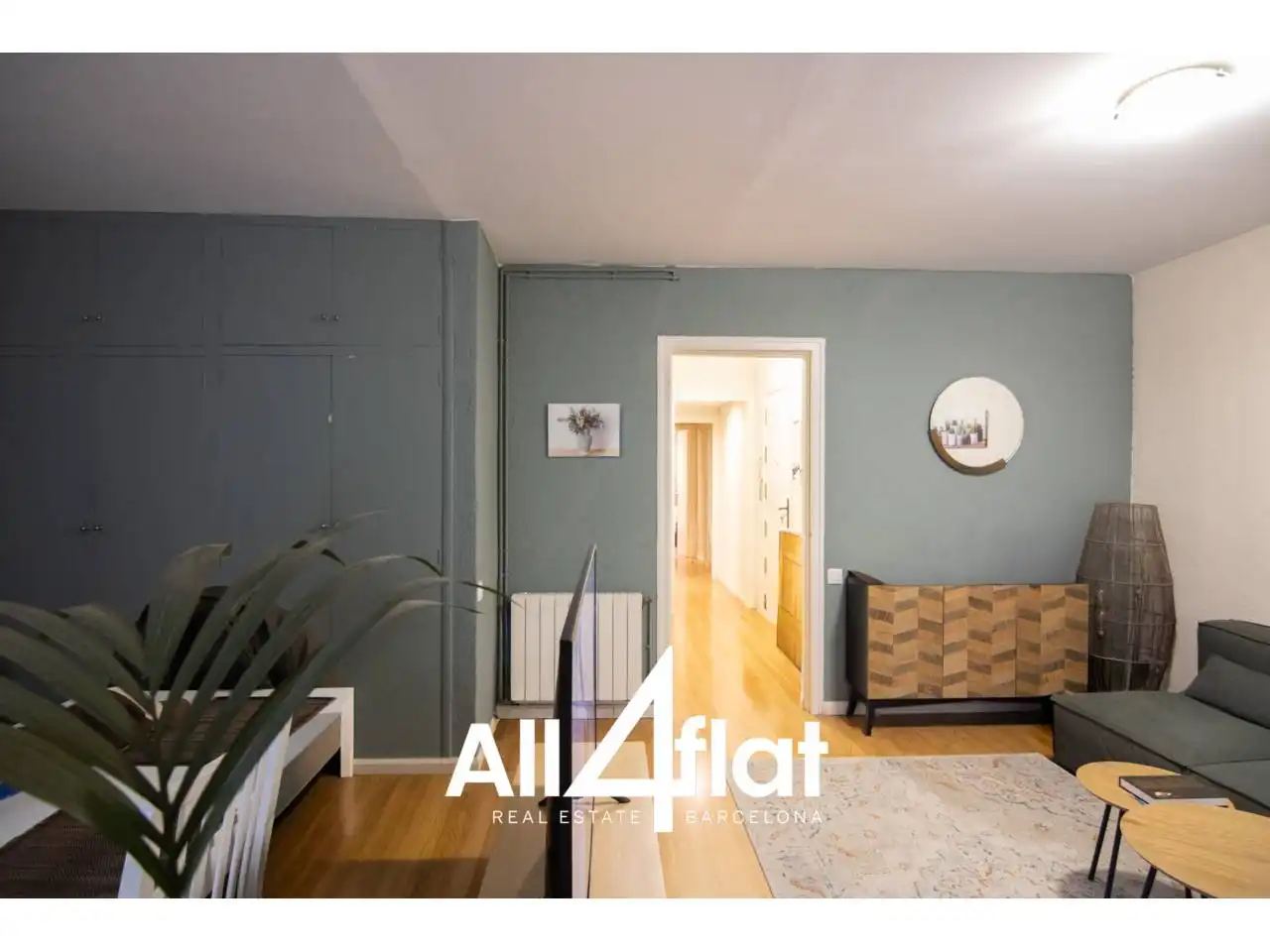 Bedroom of Apartments for sale in Barcelona  with Heating, Furnished and Balcony