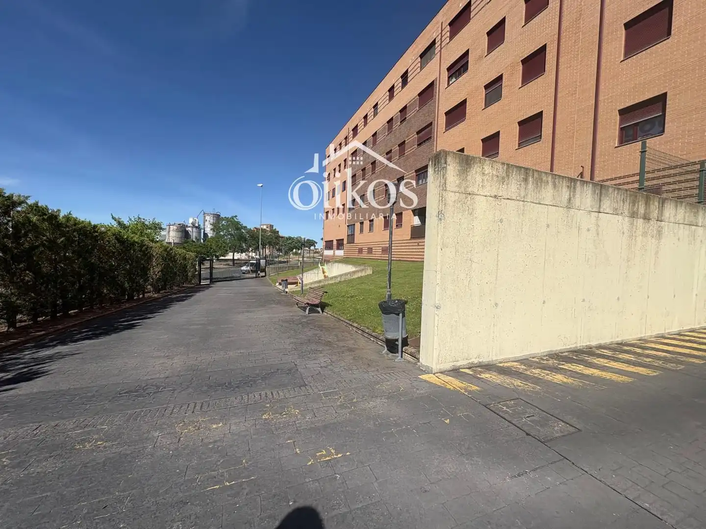 Parking de Piso en venta en Salamanca con Calefacción, Parquet y Piscina