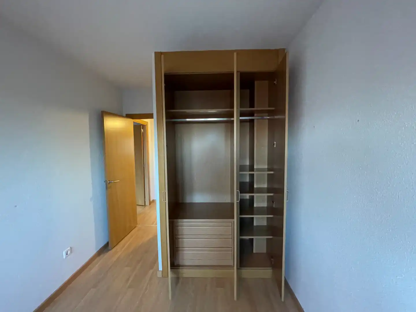 Schlafzimmer von Wohnung zur Miete in San Sebastián de los Reyes mit Heizung, Abstellraum und Ofen