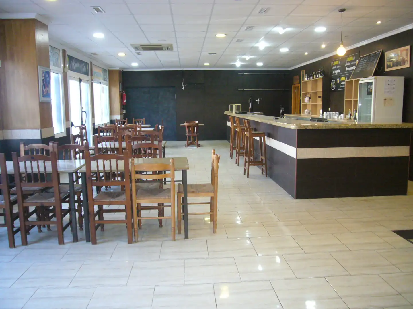 Local comercial en venda a Carrer de Paris 4, imagen 2