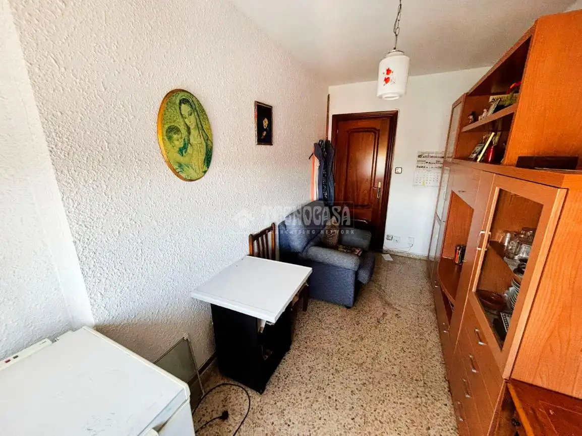 Bedroom of Flat for sale in Zaragoza  with Heating and Balcony