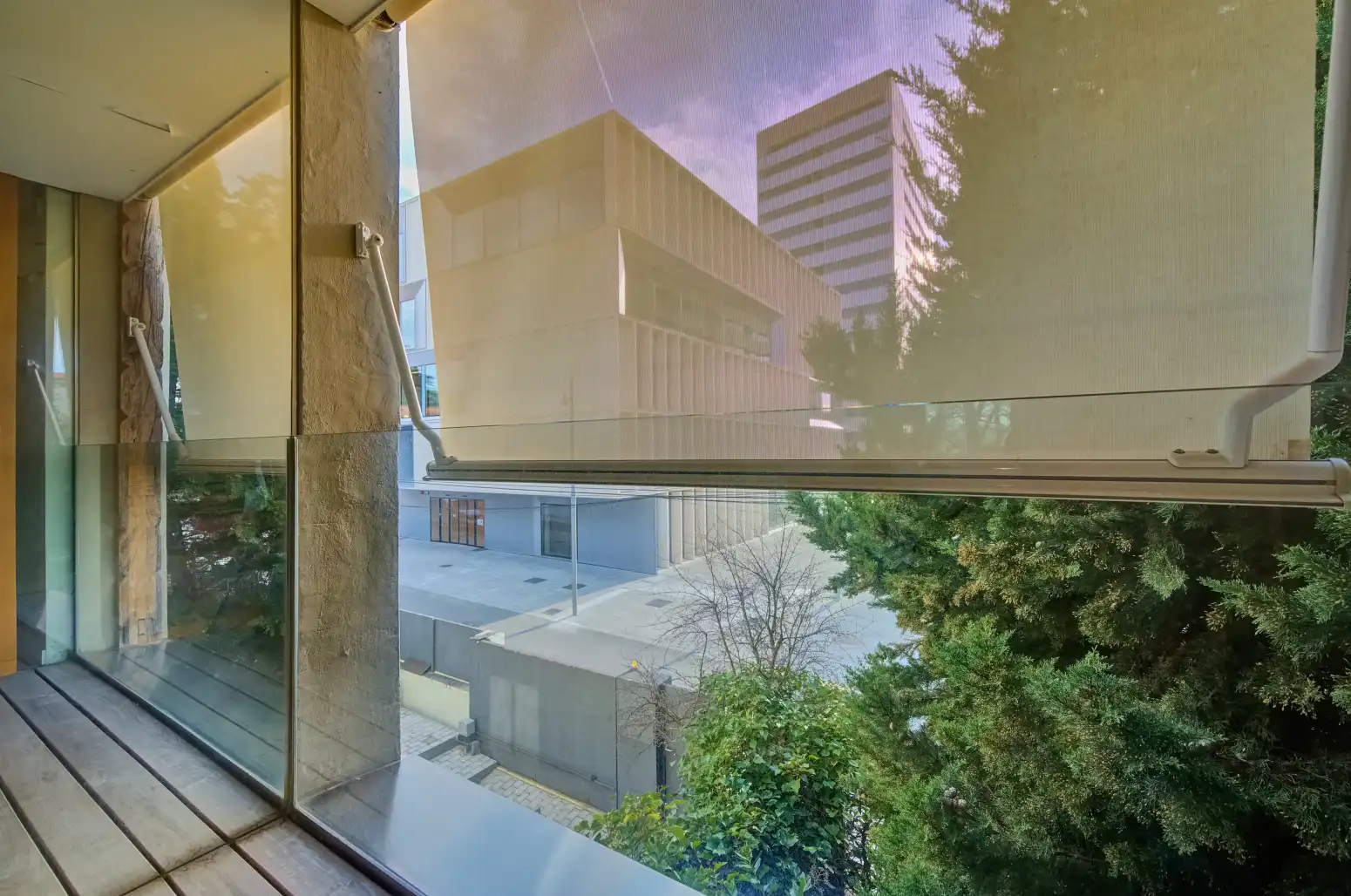 Vista exterior de Casa adosada en venta en  Pamplona / Iruña con Calefacción, Jardín privado y Parquet