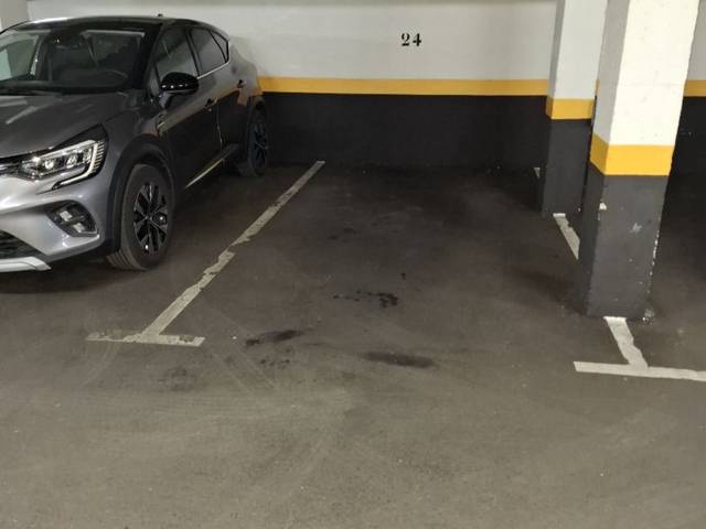 Garaje en Alquiler en Avenida de la Rioja, 18 en Praderón