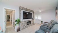 Living room of Flat for sale in Móstoles  with Heating, Private garden and Terrace