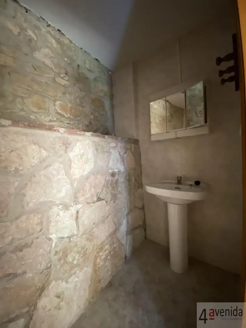 Bathroom of Houses for sale in Nava  with Heating and Terrace