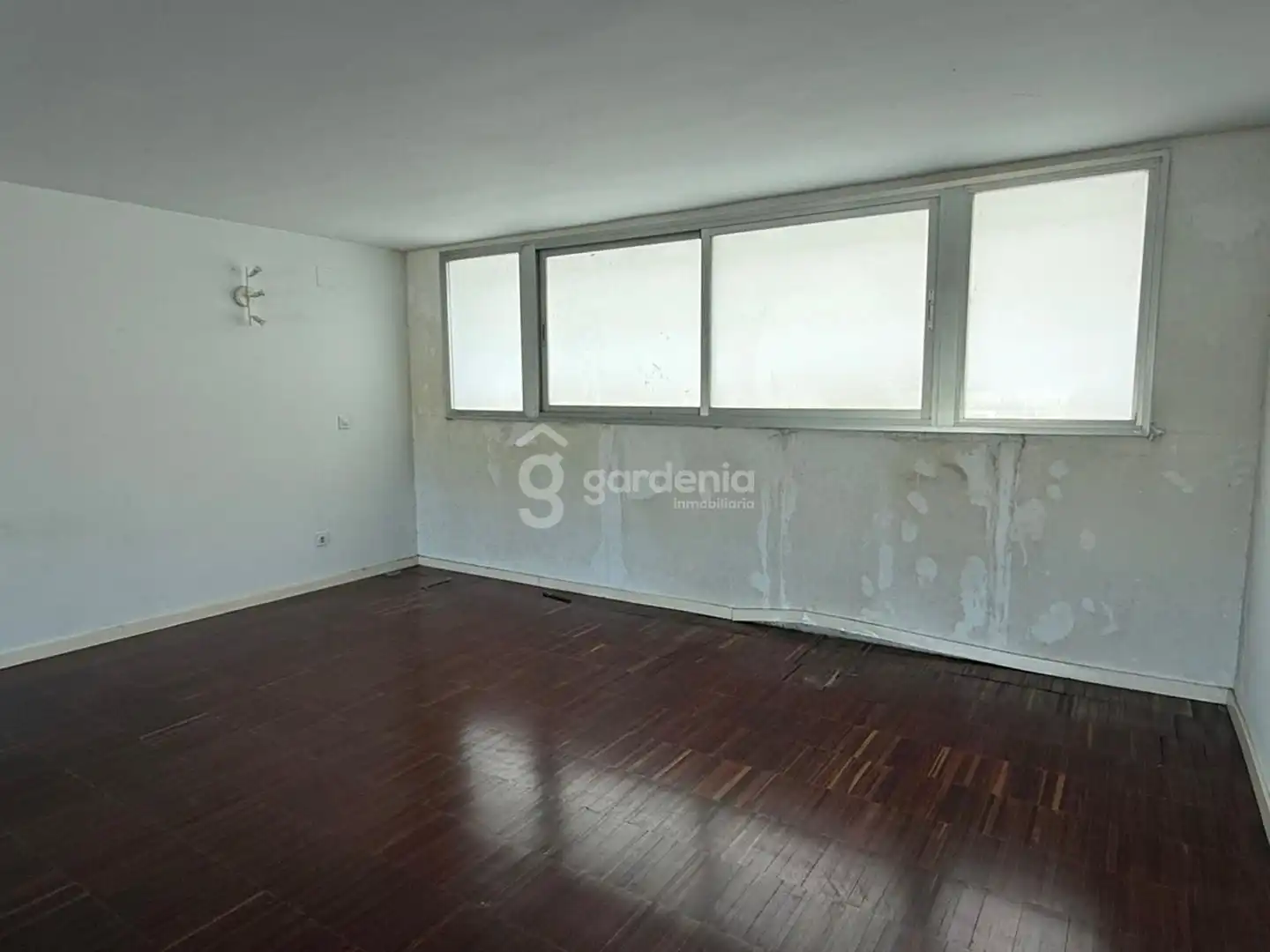 Habitación de Piso de alquiler en Gelves con Aire acondicionado y Trastero