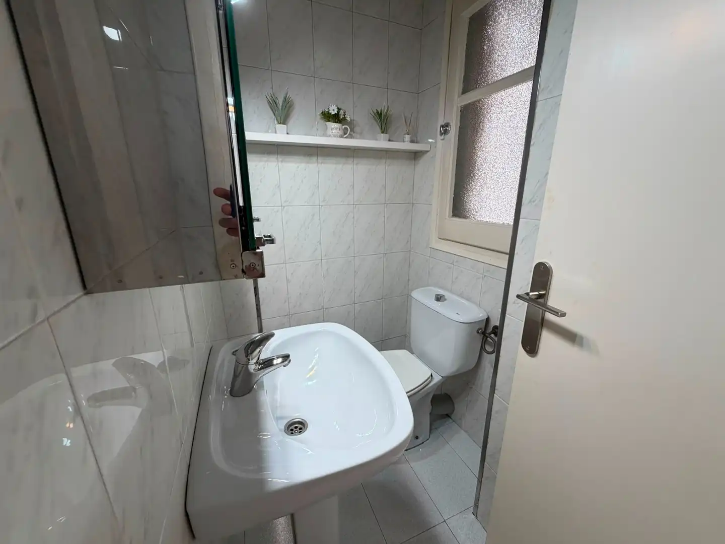 Baño de Piso de alquiler en Lleida con Calefacción, Amueblado y Horno