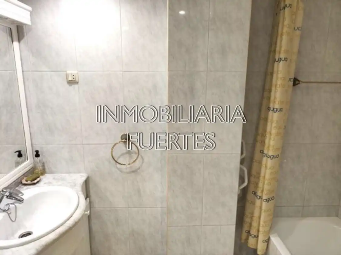 Flat for rent in Avenida de Mariano Andrés, Las Ventas