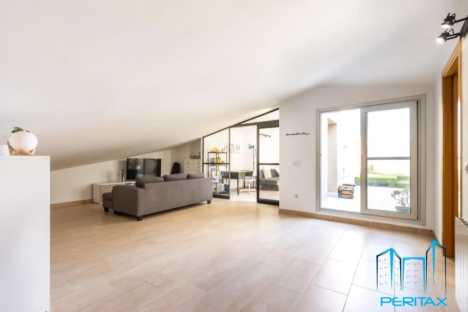 Penthouse with terrace for sale in Carrer de les Tres Creus, imagen 33